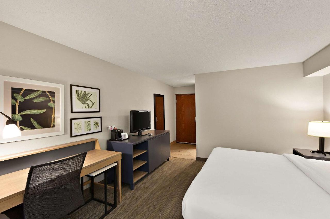Country & By Radisson, Jonesborough-johnson City West, Tn Hotel