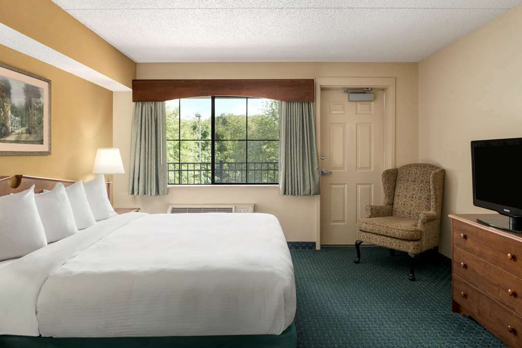 Country & By Radisson, Jonesborough-johnson City West, Tn Hotel 2*